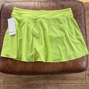 NWT Lululemon Lightweight High Rise Tennis Skirt Sz 14 Sour Grape
